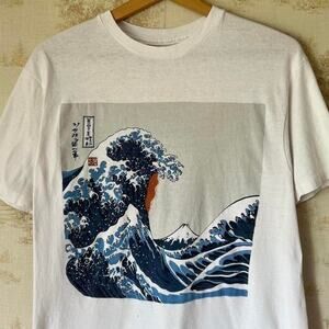 Vintage 90s Hokusai Great Wave Art T-Shirt | Single Stitch | Size M (20x26.5”)